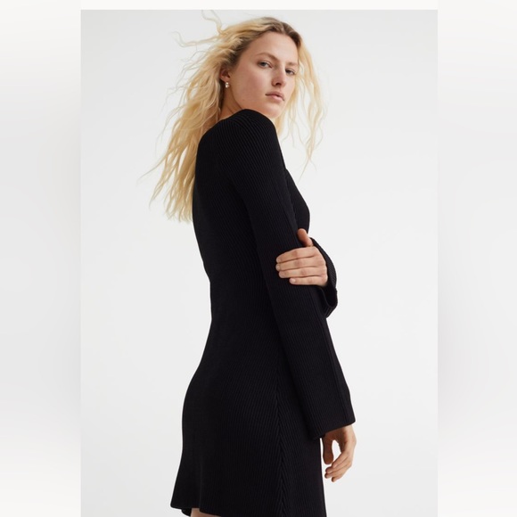 Rib-knit Dress - Picture 2 of 7